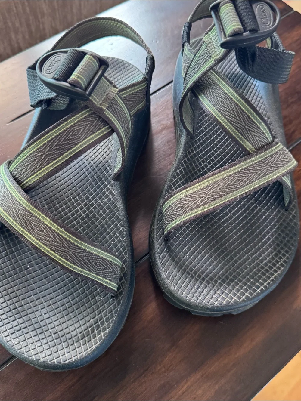 Chaco Men's Black Sandals with Olive Green Straps men’s size 8